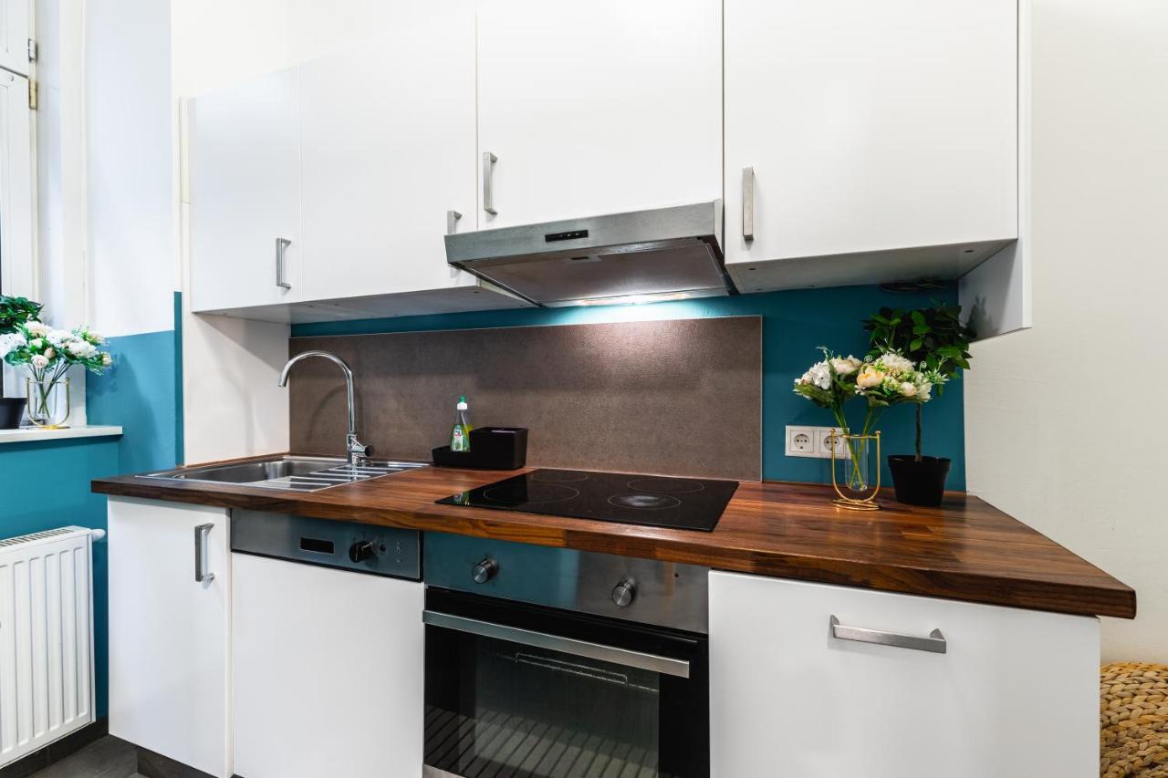 Stylish Designed Apartment In A Calm District Wenen Buitenkant foto