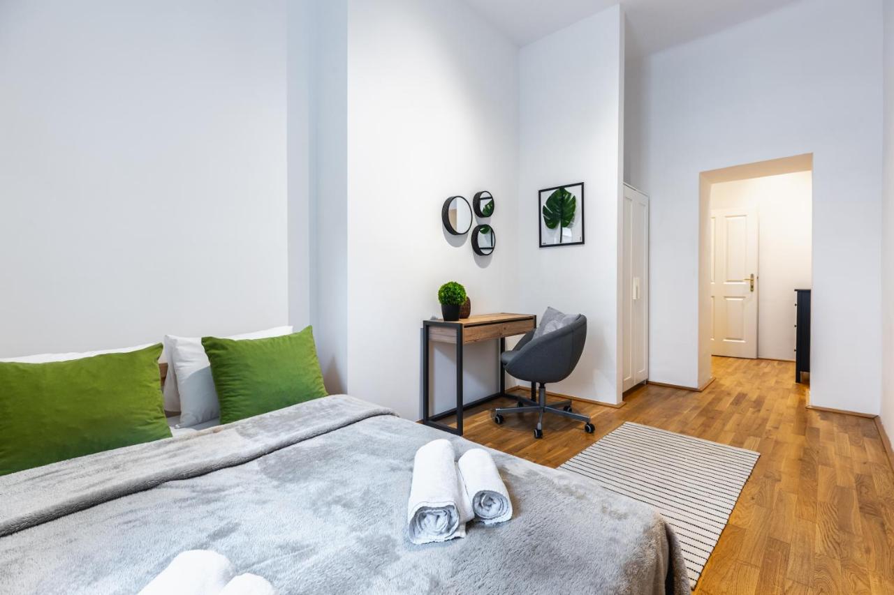 Stylish Designed Apartment In A Calm District Wenen Buitenkant foto