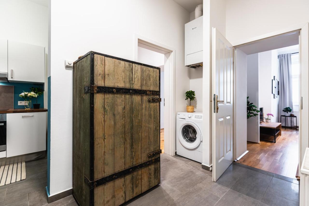 Stylish Designed Apartment In A Calm District Wenen Buitenkant foto