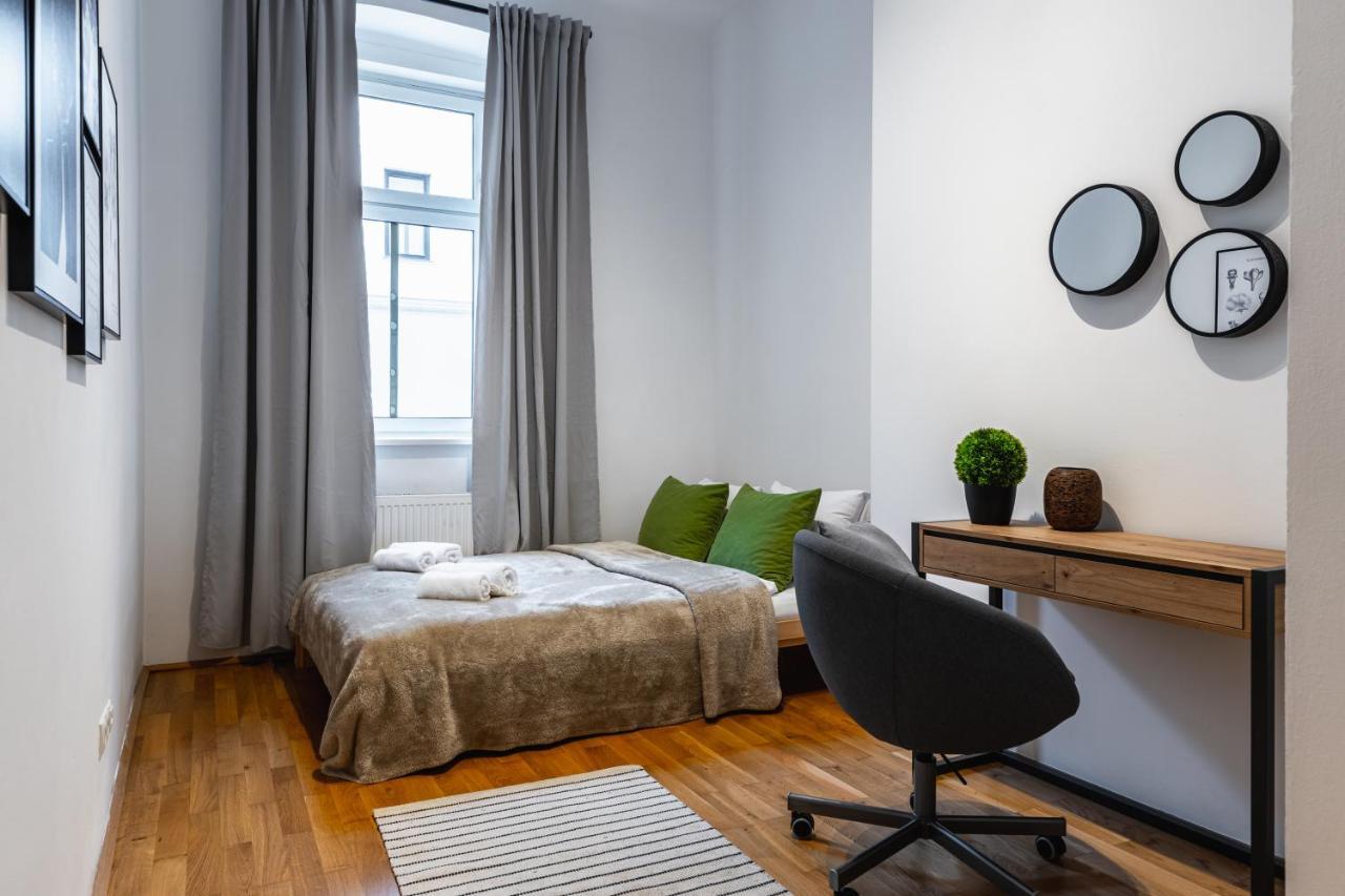 Stylish Designed Apartment In A Calm District Wenen Buitenkant foto